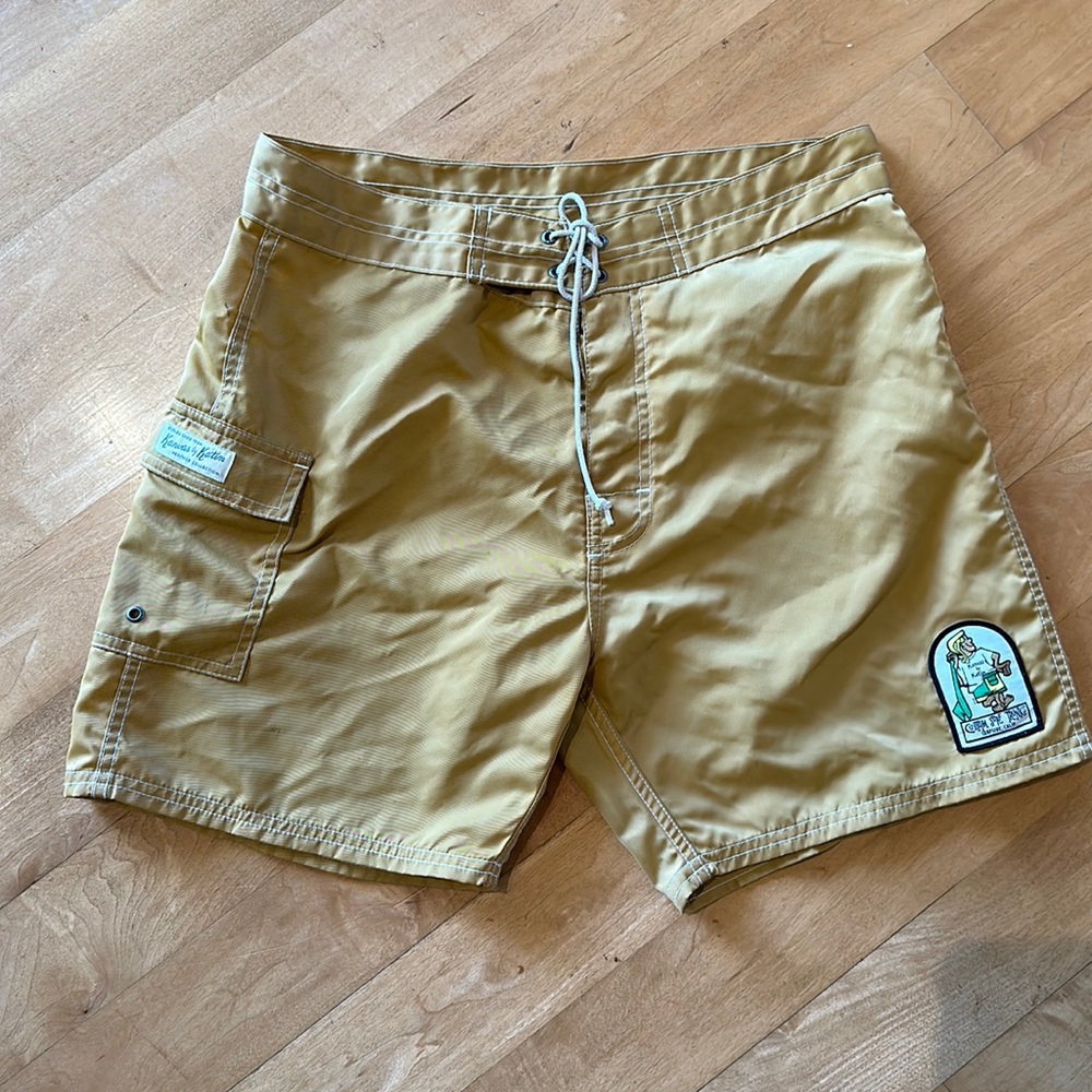 Kanvas & Katin trunks size 32
